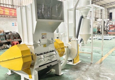 plastic crusher with silo collection