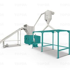 Conveyor for plastic crusher